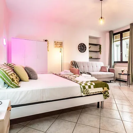 Volta Hub- Parcheggio, Giardino E 10 Min Apartment