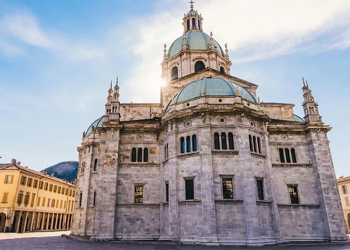 Апартаменты Lakecomo-Free-Parking-Volta Hub Комо