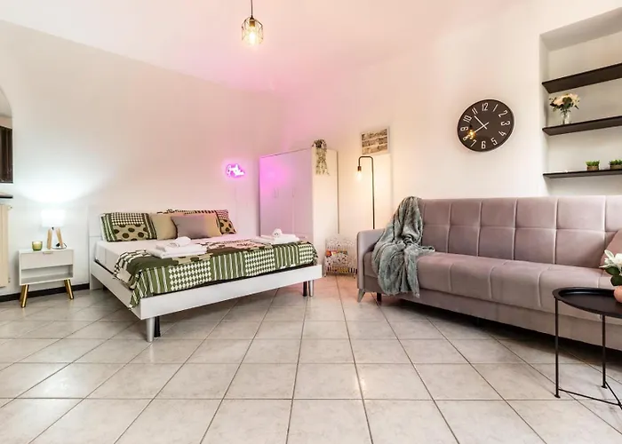 Lakecomo-free-parking-volta Hub * 科莫