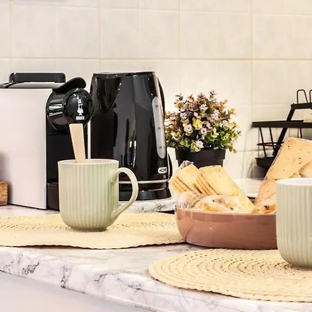 Lakecomo- Voltahub *